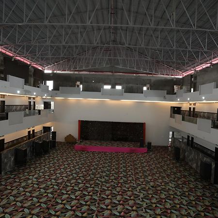 Navkar Palace Hotel & Resort, Sanawad Exteriér fotografie